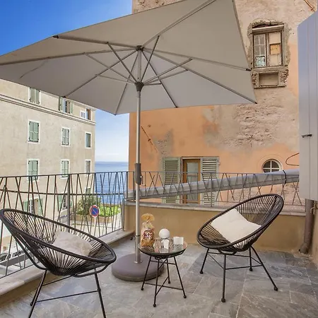 U Palazzu Ghejenuvese * Bastia (Corsica)